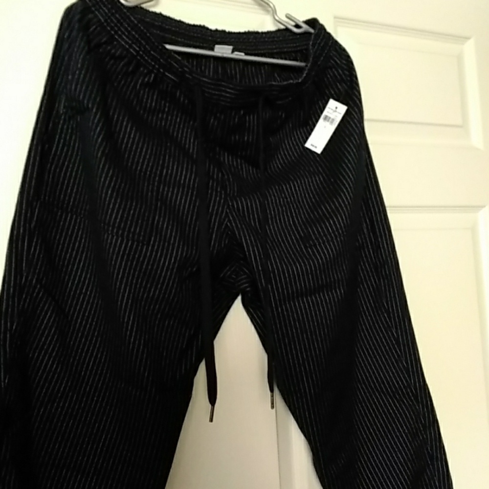 NWT Gap women's joggers sz L